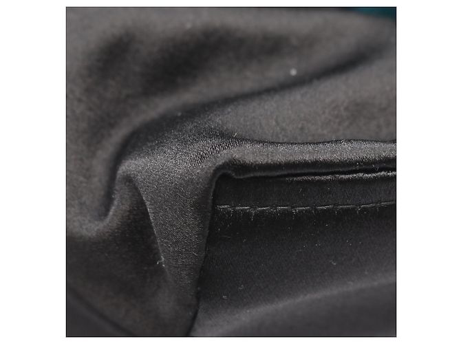 Tote Borsa in raso floreale nero Prada - vista 5