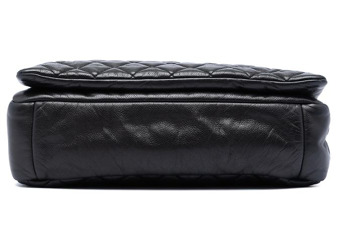 Borsa a tracolla Chanel Black Large Quilted Caviar Coco Cocoon Nero - vista 3