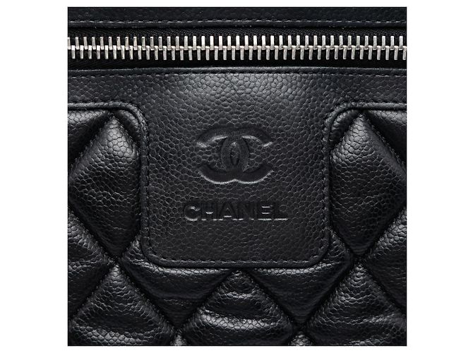 Borsa a tracolla Chanel Black Large Quilted Caviar Coco Cocoon Nero - vista 5