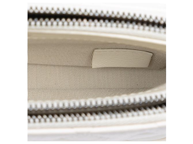 Clutch Gabrielle in pelle di vitello invecchiata trapuntata bianca con catena Chanel Bianco - vista 4