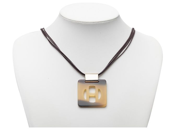 Collana con pendente quadrato in corno di bufalo marrone Hermès - vista 6