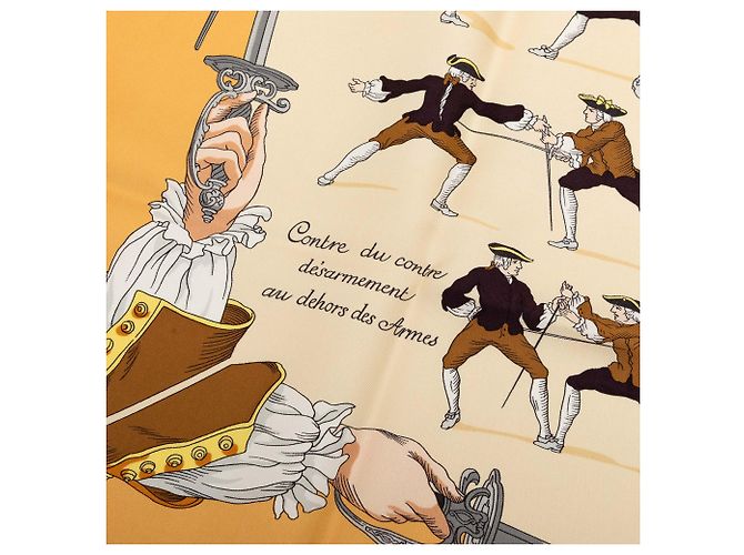Sciarpa in seta Hermès Beige Traite Des Armes 90 - vista 6