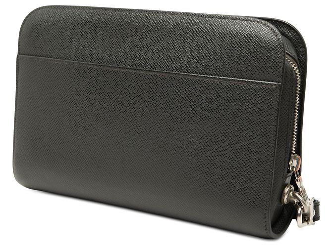 Louis Vuitton Pochette Baikal en cuir Taiga noir - vue 2