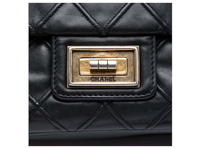 Chanel Black Large Diamond Debossed Calfskin Reissue 2.55 Cosmos Flap Nero - vista 5