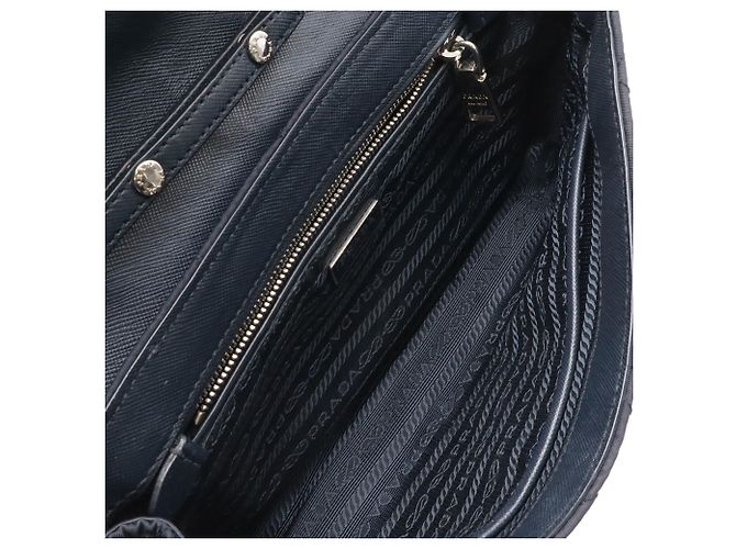 Borsa a tracolla in nylon trapuntato e pelle blu navy Prada - vista 7