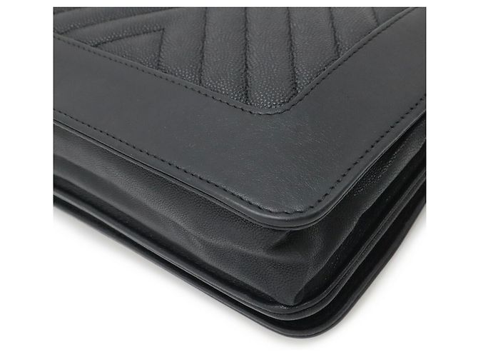 Borsa a tracolla Chanel Mademoiselle V-Stitch Chevron Nero - vista 4