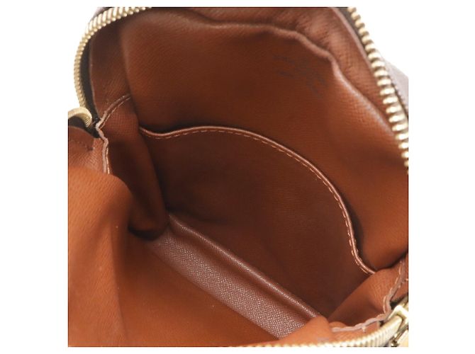 Borsa a tracolla Louis Vuitton Monogram Amazon Pochette Marrone - vista 7