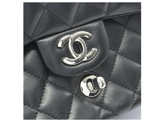Borsa a Spalla Chanel Mini Matelassé Nero - vista 9