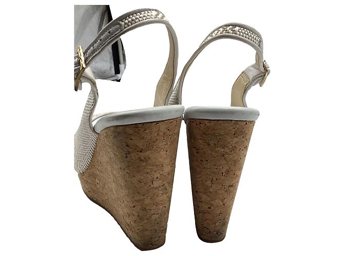Sandali Jimmy Choo Slingback Peep Toe Wedges in Raffia Bianco - vista 9