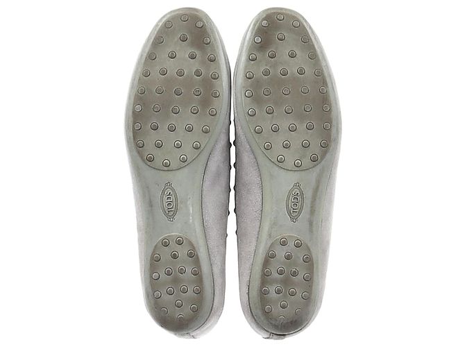 Ballerine con borchie Tod's in scamosciato grigio - vista 6