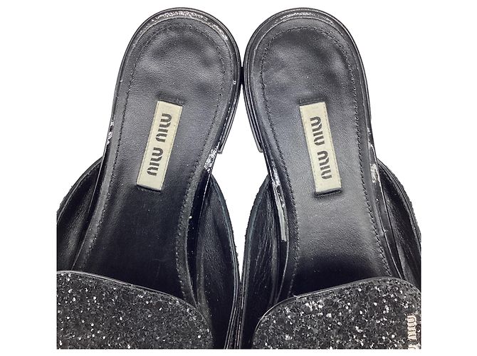 Mules con purpurina en cuero negro Miu Miu - vista 8