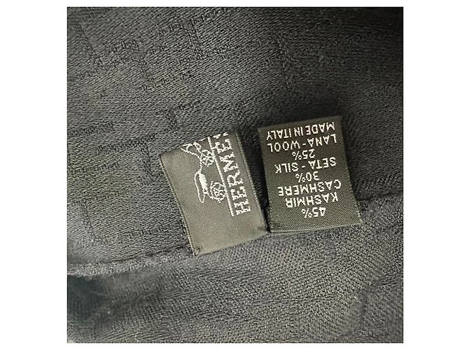 Sciarpa Hermès con accento logo H in cashmere nero - vista 3