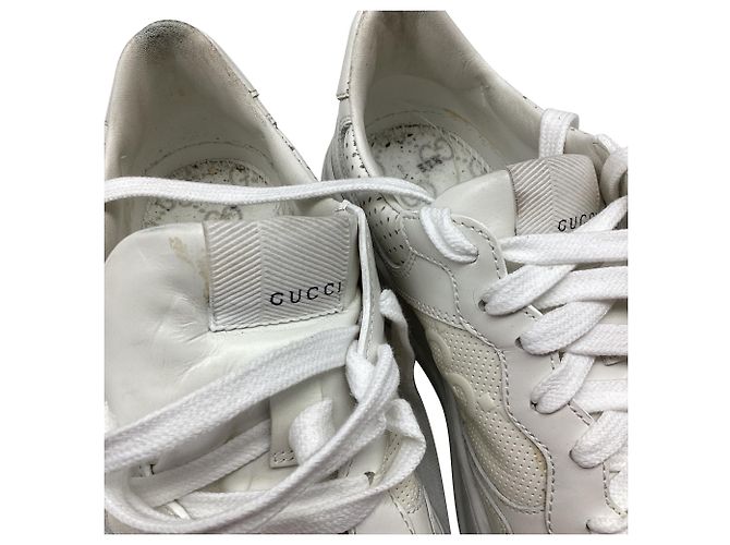 Sneakers basse Gucci GG in pelle bianca goffrata Bianco - vista 10
