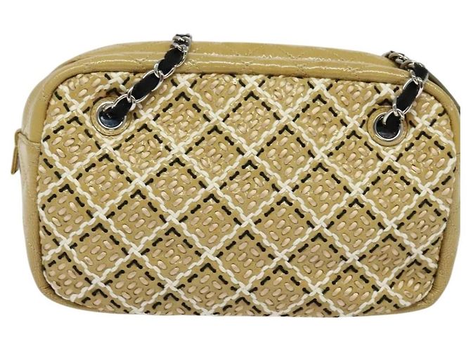 Bolso Camera Chanel Woven Stitch Patent Small Beige - vista 2