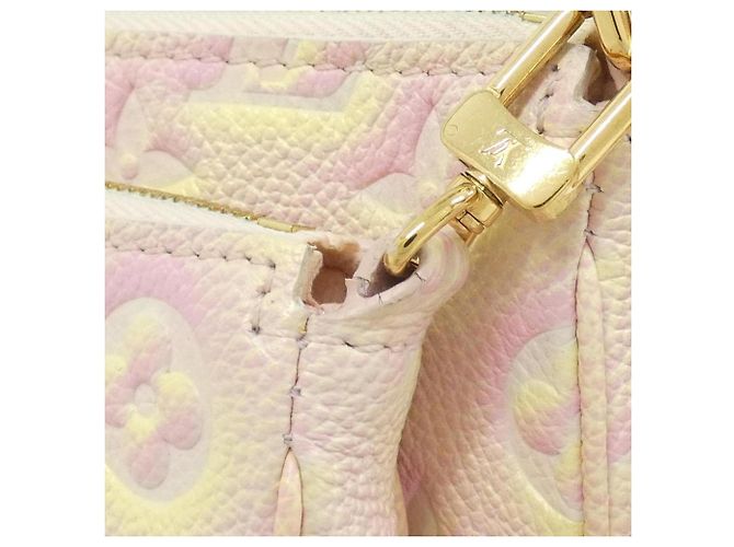 Borsa a tracolla Louis Vuitton Monogram Empreinte (Summer Stardust) Multi Pochette Accessoires Rosa - vista 4