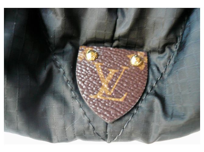 LOUIS VUITTON Capuche PILLOW HOODIE NEU EINHEITLICH WENDBAR Braun Schwarz - Ansicht 6