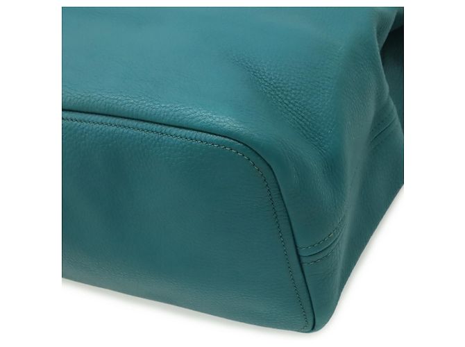 Prada Schultertasche aus grünem Leder - Ansicht 4
