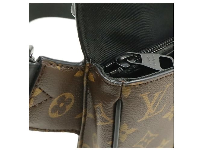 Borsa a tracolla Louis Vuitton Monogram S-Lock Nero - vista 9