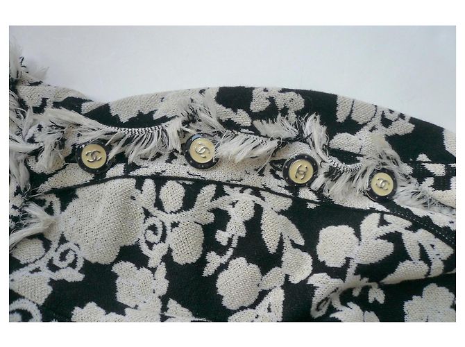 Chanel Tunica Jacquard Beige e Nera con Logo Nero - vista 4