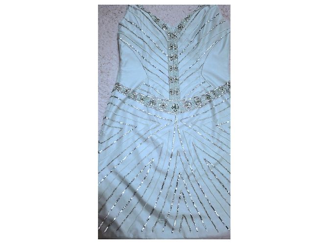 Autre Marque Hellblaues Abendkleid mit Pailletten und Perlen - Ansicht 19
