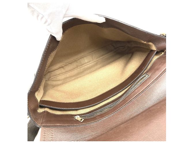 Louis Vuitton M92994 Utah Ohama Messenger Bag Marrone - vista 10