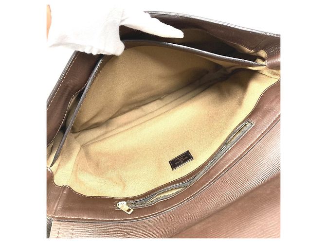 Louis Vuitton M92994 Utah Ohama Messenger Bag Marrone - vista 11