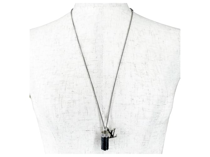 Collana Louis Vuitton Charms Monogram Eclipse Argento - vista 3