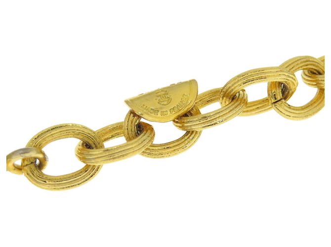 Collana pendente reversibile Chanel Relief Matelasse Frame Round D'oro - vista 9