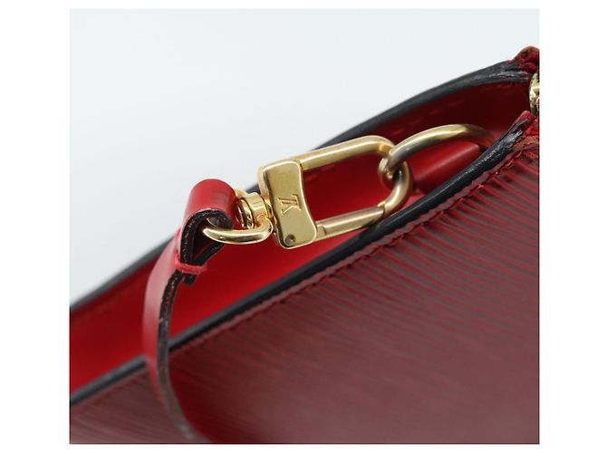 LOUIS VUITTON Epi Pochette Accessoires Pochette Rossa M52947 LV Auth 188828 - vista 9