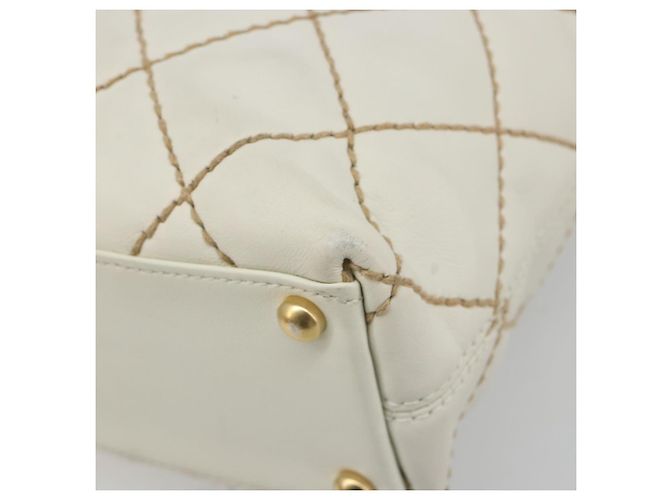 Borsa CHANEL Wild stitch in Pelle Bianco Oro CC Auth mr2601A D'oro - vista 10
