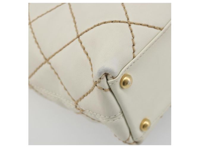 Borsa CHANEL Wild stitch in Pelle Bianco Oro CC Auth mr2601A D'oro - vista 13