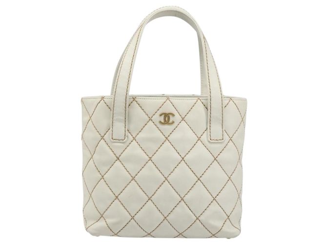 Borsa CHANEL Wild stitch in Pelle Bianco Oro CC Auth mr2601A D'oro - vista 2