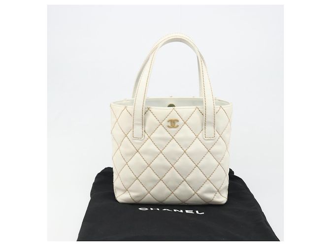 Borsa CHANEL Wild stitch in Pelle Bianco Oro CC Auth mr2601A D'oro - vista 25