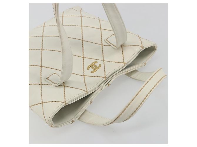 Borsa CHANEL Wild stitch in Pelle Bianco Oro CC Auth mr2601A D'oro - vista 6