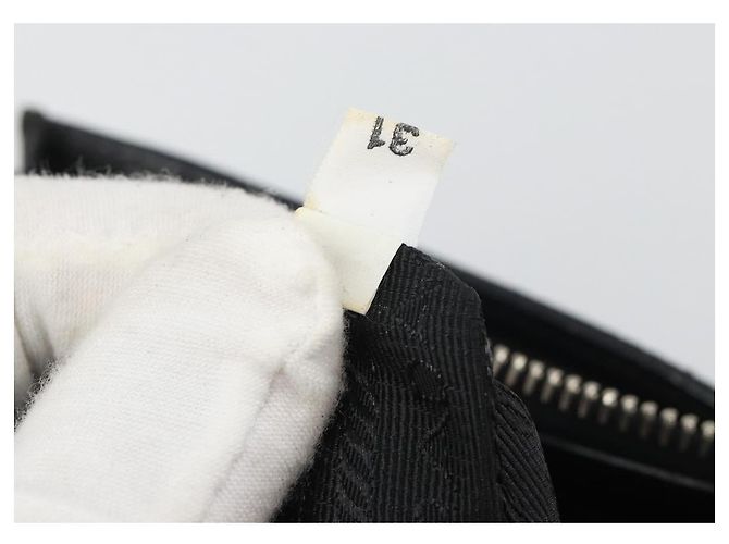 Bolso PRADA de cuero negro plata Auth 186430A - vista 26