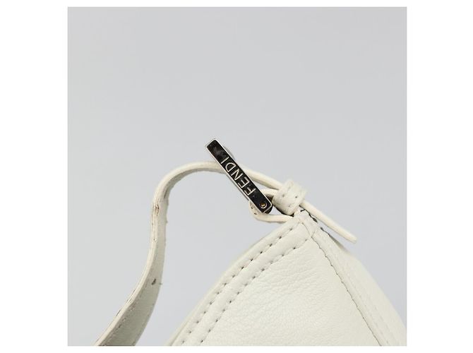 FENDI Mamma Baguette Schultertasche aus Leder weiß silber authentisch 185820M - Ansicht 14