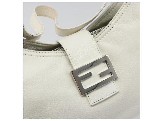 FENDI Mamma Baguette Schultertasche aus Leder weiß silber authentisch 185820M - Ansicht 15