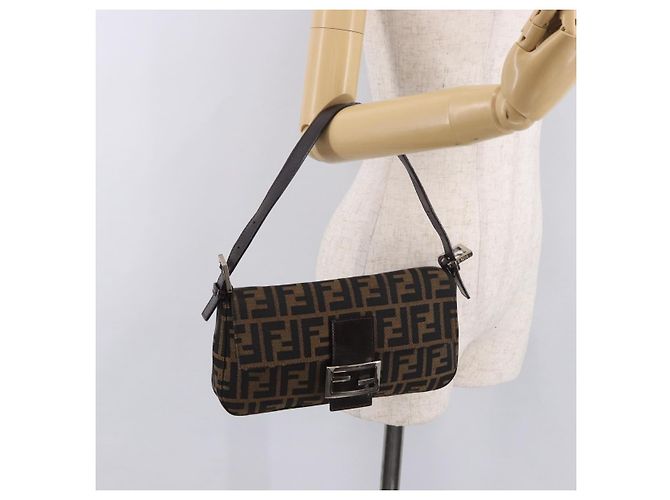 FENDI Zucca Canvas Mamma Baguette Borsa a Spalla Nero Marrone Auth 189064V - vista 24
