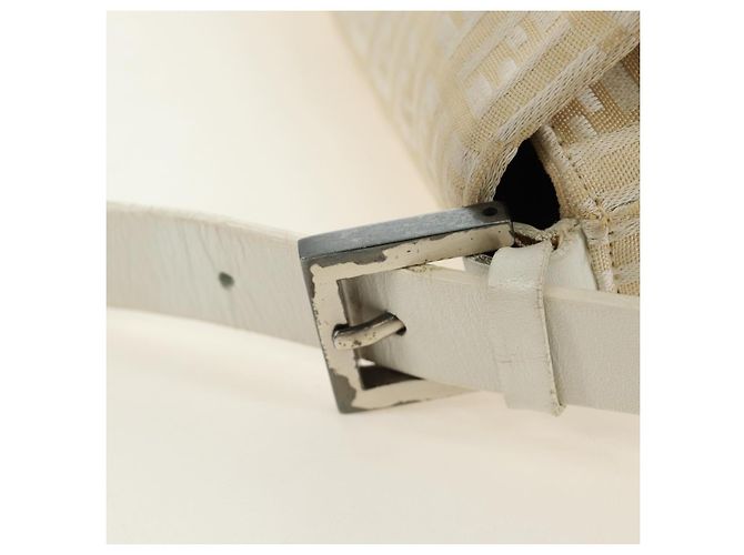 Borsa a tracolla FENDI Zucchino Canvas Mamma Baguette Bianco Argento Auth 186466V - vista 12