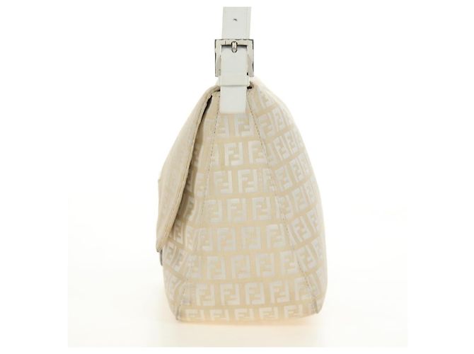 Borsa a tracolla FENDI Zucchino Canvas Mamma Baguette Bianco Argento Auth 186466V - vista 4