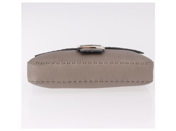 FENDI Celeria Mamma Baguette Schultertasche aus Leder Grau 8BR101 Auth 187996SAM Braun - Ansicht 9
