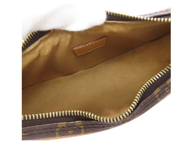 Borsa Loop in tela Monogram Louis Vuitton Monogramma - vista 4