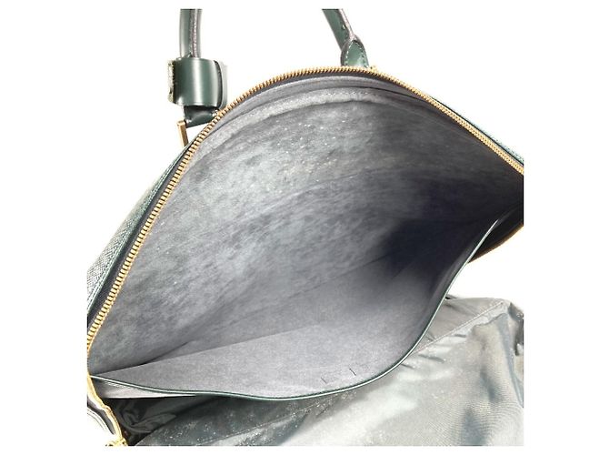 Borsa Louis Vuitton Taiga Elanga Enpoche Verde - vista 11