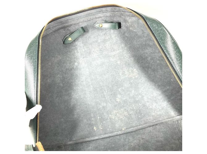 Borsa Louis Vuitton Taiga Elanga Enpoche Verde - vista 12