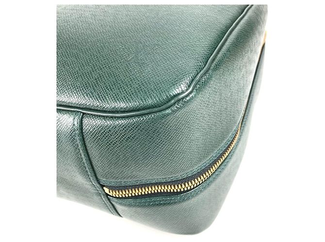 Borsa Louis Vuitton Taiga Elanga Enpoche Verde - vista 6