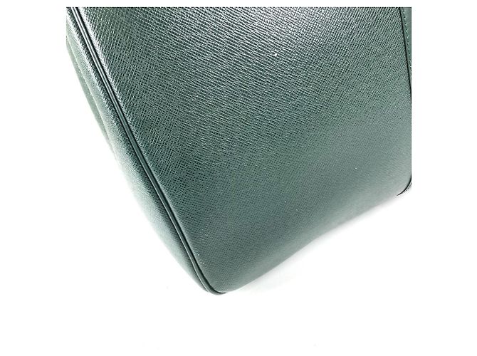 Borsa Louis Vuitton Taiga Elanga Enpoche Verde - vista 9