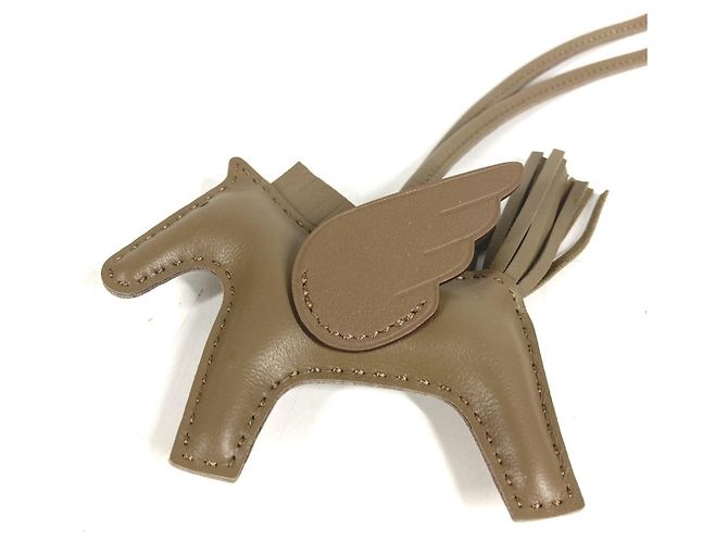 Hermès Portachiavi Hermes Cavallo Cheval Rodeo Pegasus PM Beige Taupe - vista 2