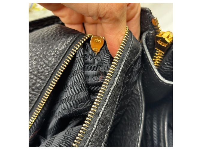 Tote Prada Tasche aus schwarzem Leder - Ansicht 13