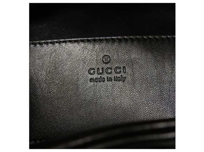 Gucci GG Marmont gesteppter Lederrucksack Schwarz - Ansicht 9