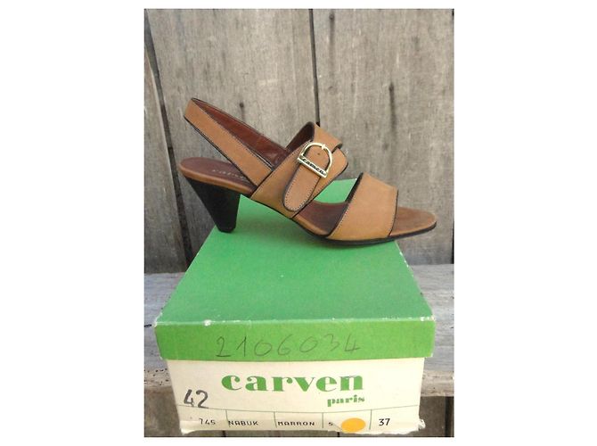 Sandálias vintage Carven Marrom - vista 6